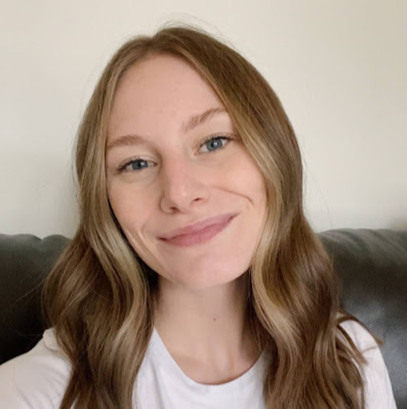 Meet your Posher, Danielle - Picture 1 of 1